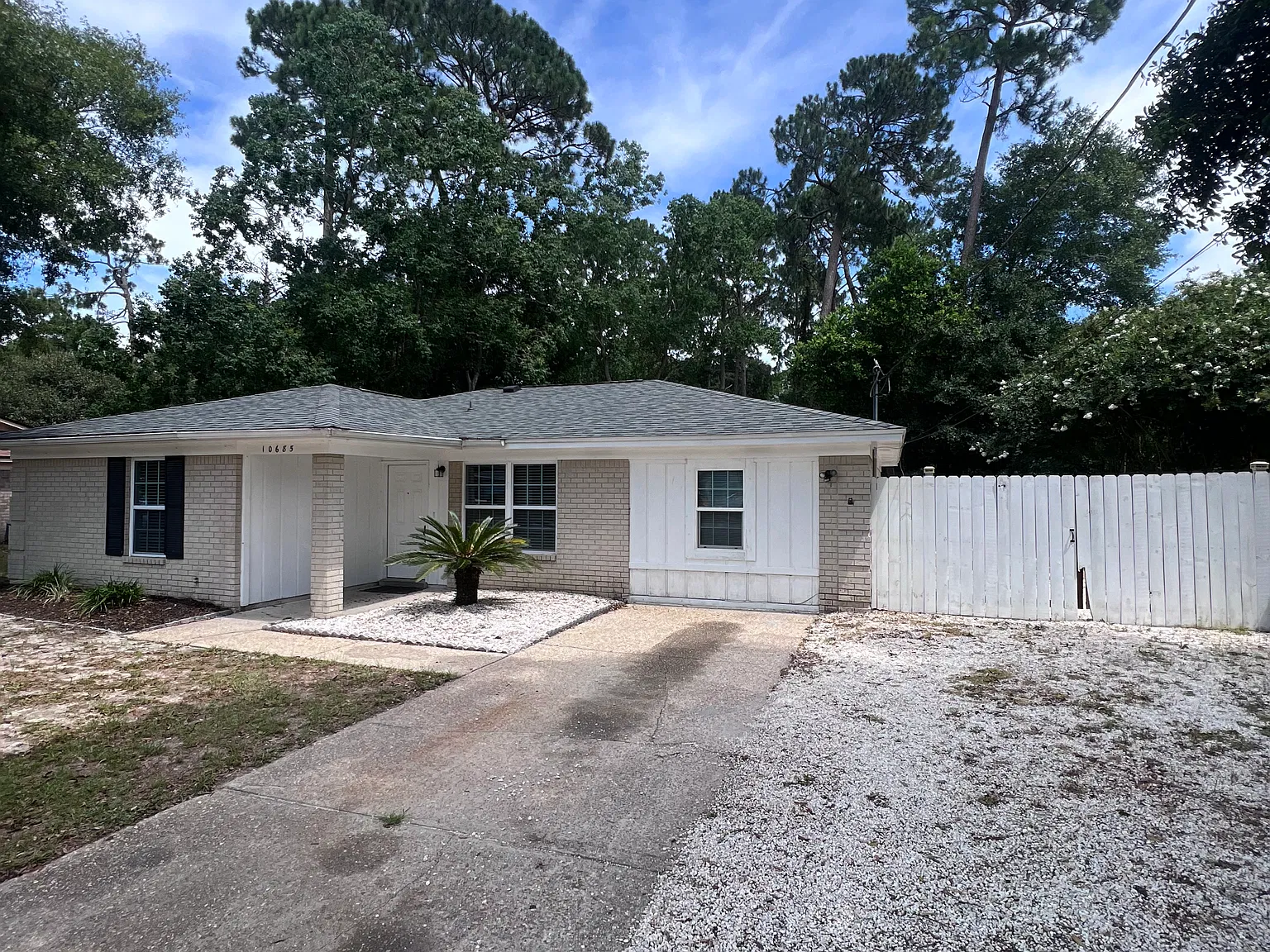 4 bed, 1500 sqft, $1,850 — Photo 2