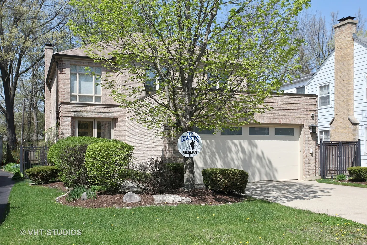 929 Marion Ave photo 1