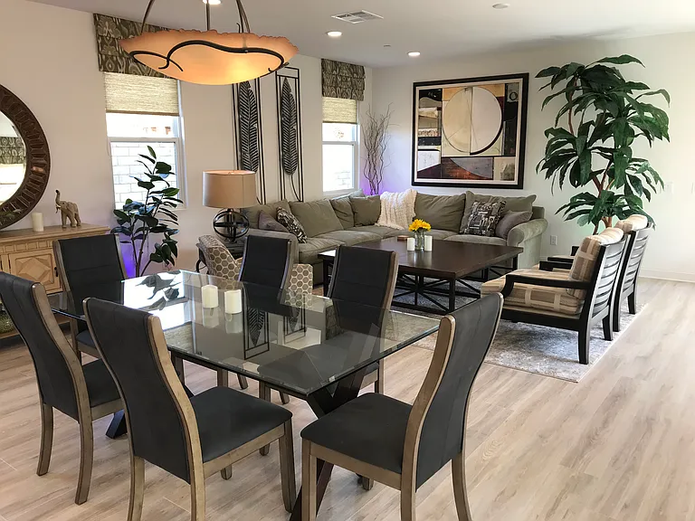 108 S Saticoy Ave #C — Photo 5