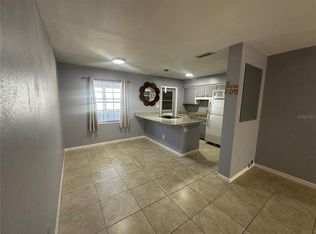 4507 9th St W #8, Bradenton, FL 34207