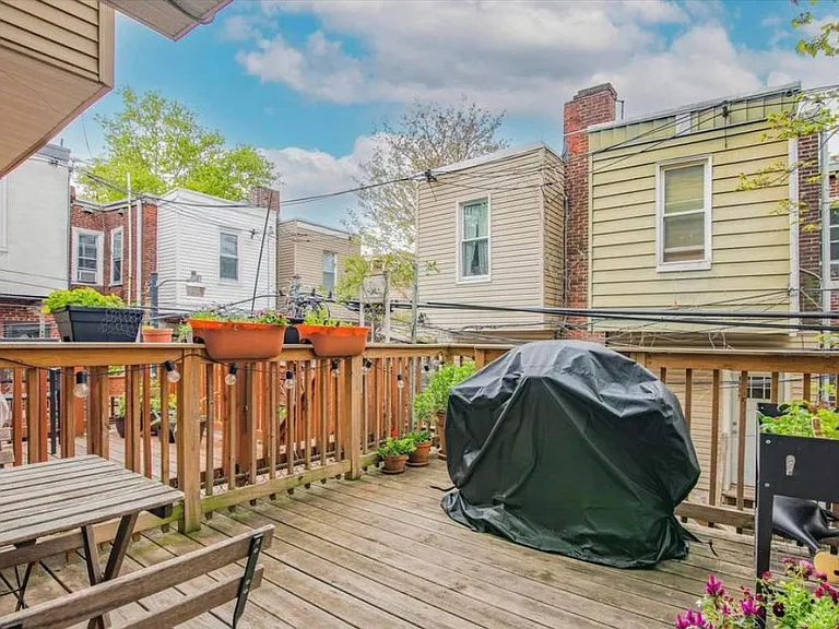 512 N Holly St — Photo 20