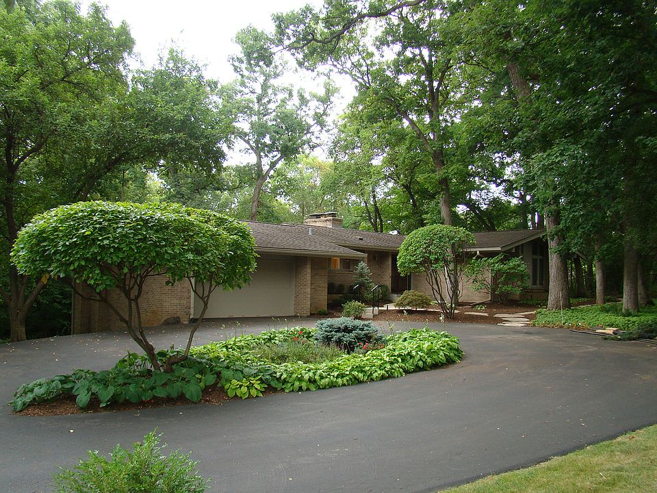 1st image of 2435 Cerro Vista Dr