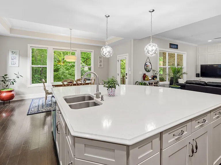 202 Tallow Tree Ct — Photo 17
