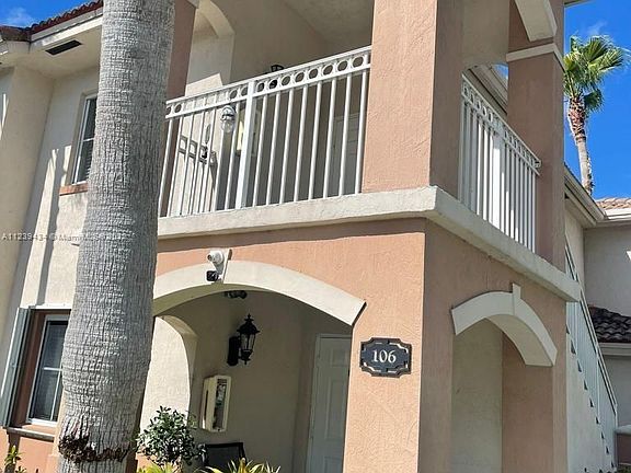 2nd image of 2650 SE 12th Pl Unit 206