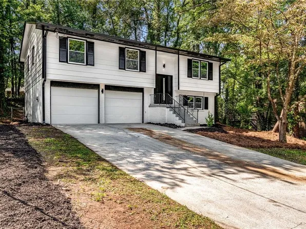 3997 Wedgefield Cir, Decatur, GA 30035