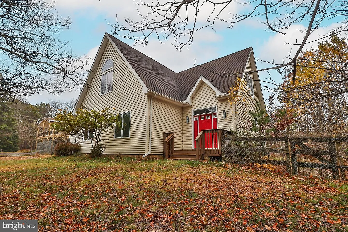 91 Markham Way photo 1