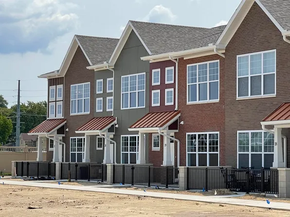 940 N Frances St #20, South Bend, IN 46617