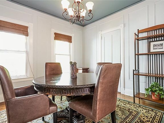 5th image of 9 Grant St