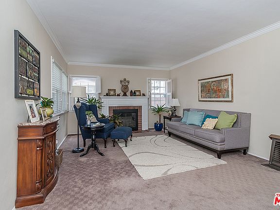 4th image of 10739 Braddock Dr