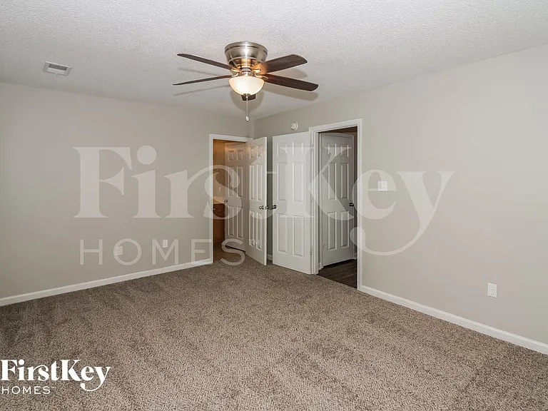 1836 Roy Dr — Photo 9