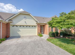 674 Applegate Ln #32, Knoxville, TN 37934