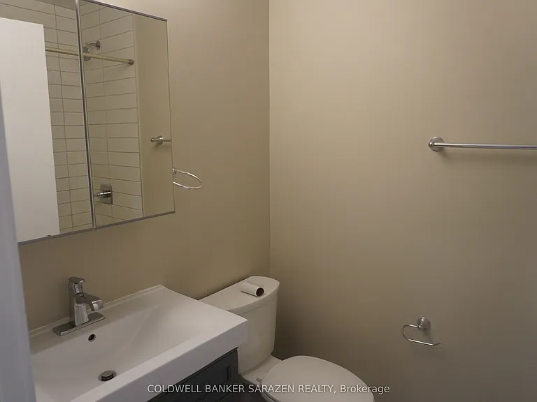 7 Monk St #4 — Photo 10