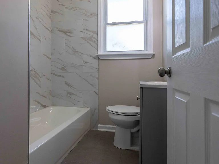 4204 Clements St #2-1 — Photo 8