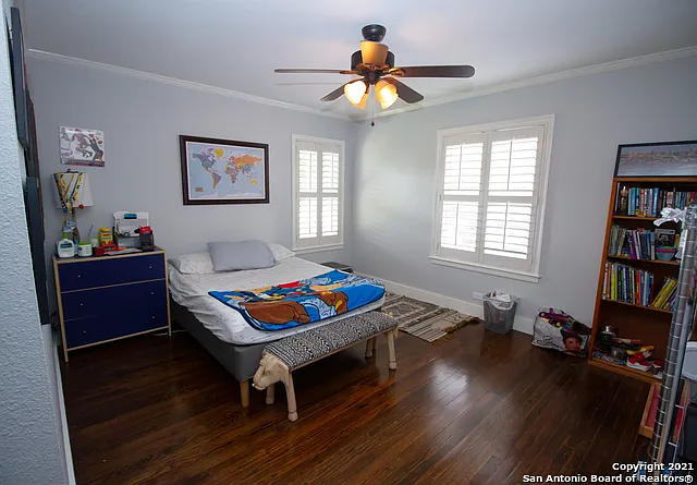 245 Calumet Pl — Photo 26