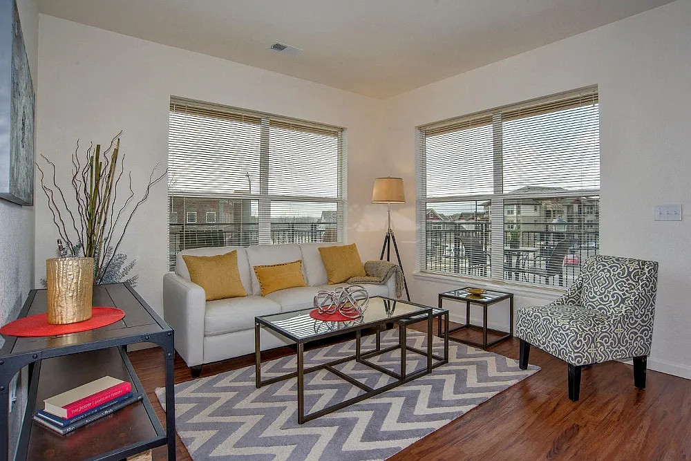 Ironhorse Apartments — Photo 3