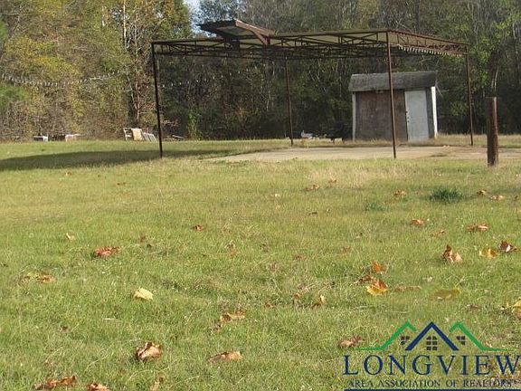 4th image of 2780 Poppy Rd