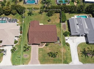 2204 Regal Way, Naples, FL 34110