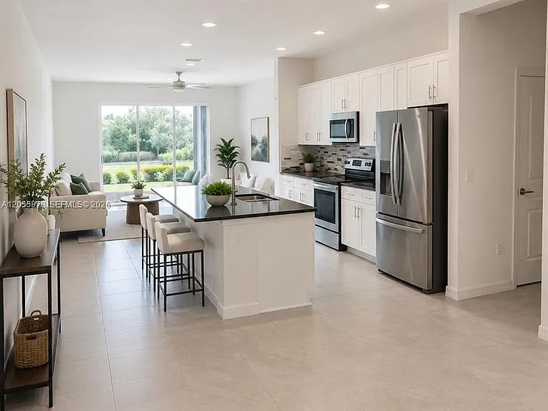 8695 Canyon Creek Trl — Photo 3