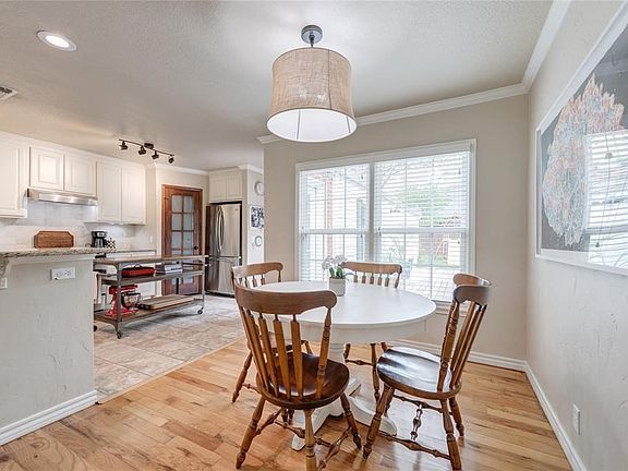 4th image of 6448 Drury Ln