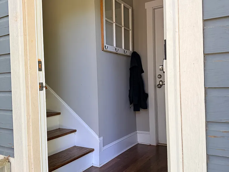 Private Entrance to studio