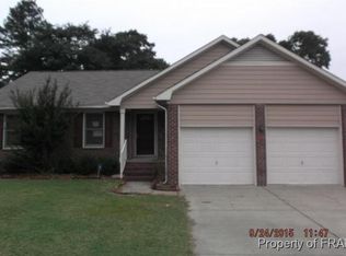 5678 Bear Creek Cir, Fayetteville, NC 28304