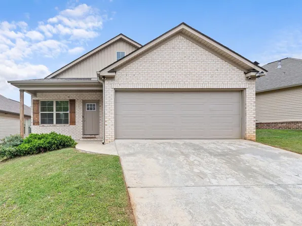 5440 University Gardens Dr, Cottondale, AL 35453