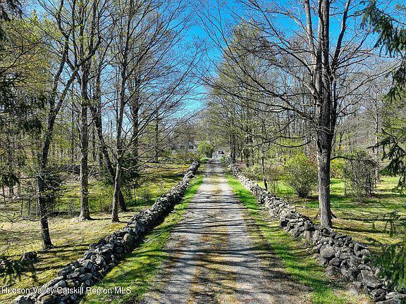 2nd image of 100 Shivertown Road