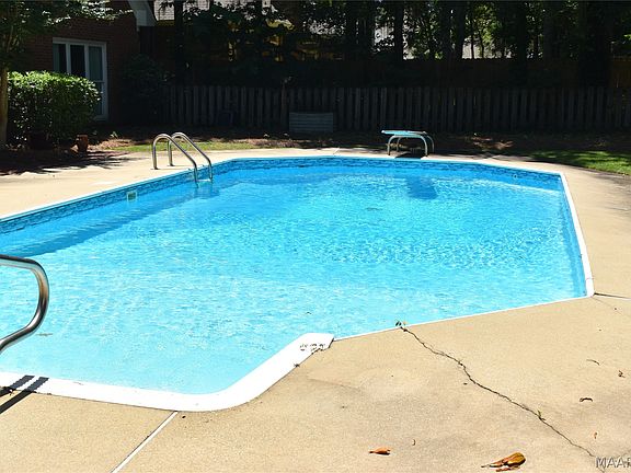 4th image of 8212 Glynnwood Dr