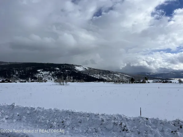 455 Silver Fox Ln, Victor, ID 83455