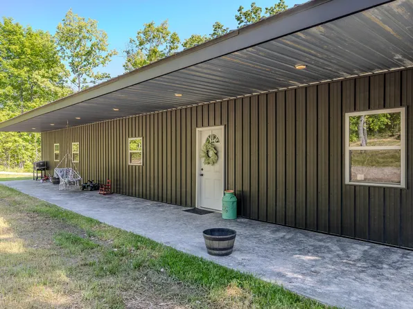 9049 Timber Drive, Mountain Grove, MO 65711