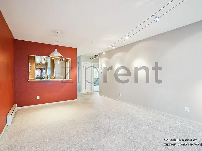 1350 California St #304 — Photo 3