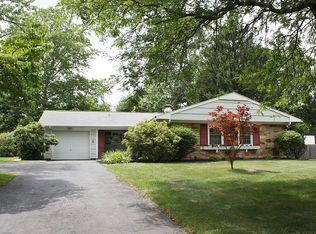 5 Overbrook Rd, Somerset, NJ 08873