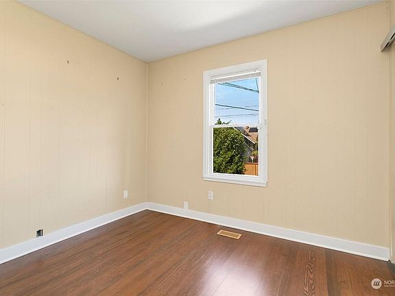 4th image of 4105 6th Ave