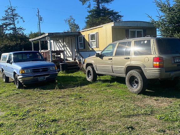 5th image of 63649 S Barview Rd