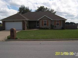 514 Rice St, Clever, MO 65631