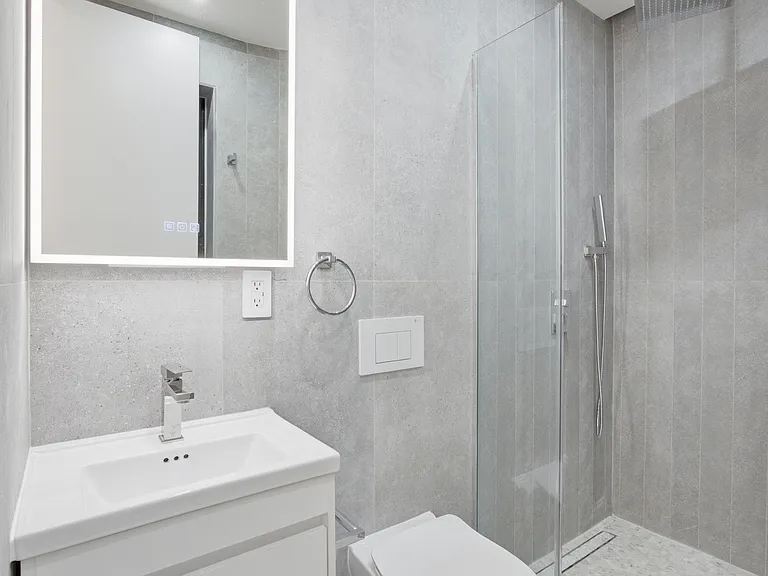161 Prince St #10AB — Photo 7