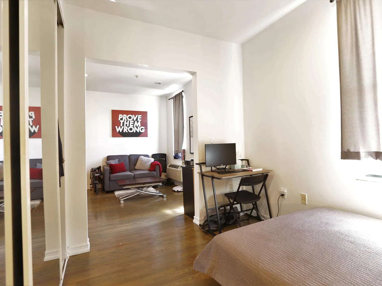 Studio, 450 sqft, $2,300 — Photo 4