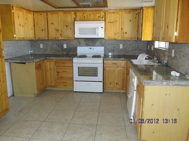 2nd image of 10761 Caribou Rd