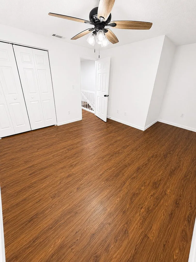 2 bed, 1.5 bath, 1200 sqft, $1,289 — Photo 2