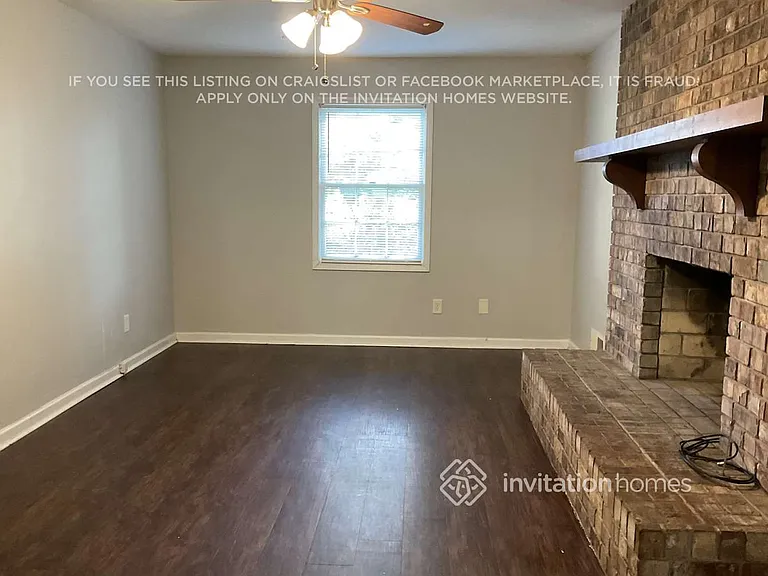 2424 Martin Luther King Jr Blvd — Photo 4