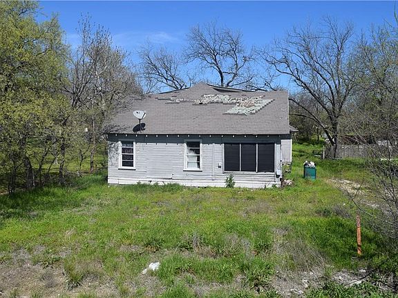 3rd image of 212 E Loop 340