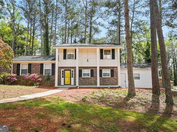 3973 Elmscourt Dr, Stone Mountain, GA 30083