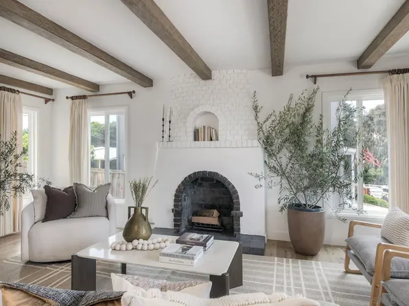 2325 Palermo Dr, San Diego, CA 92106