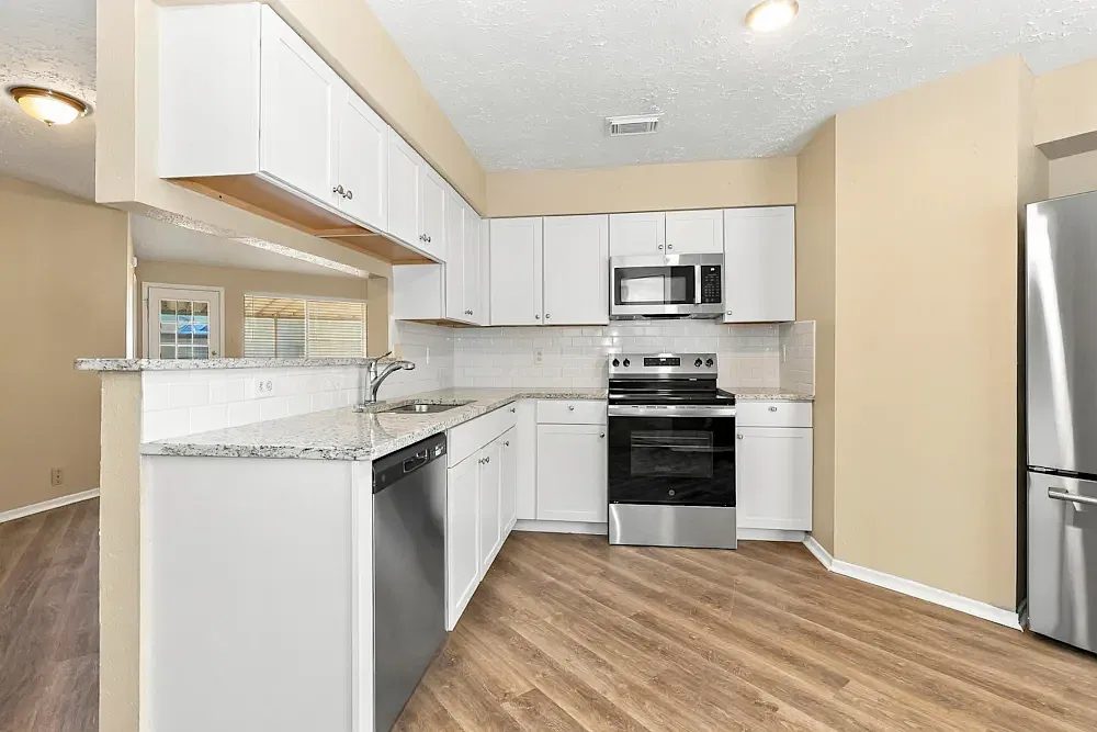 3 bed, 1640 sqft, $1,535 — Photo 3