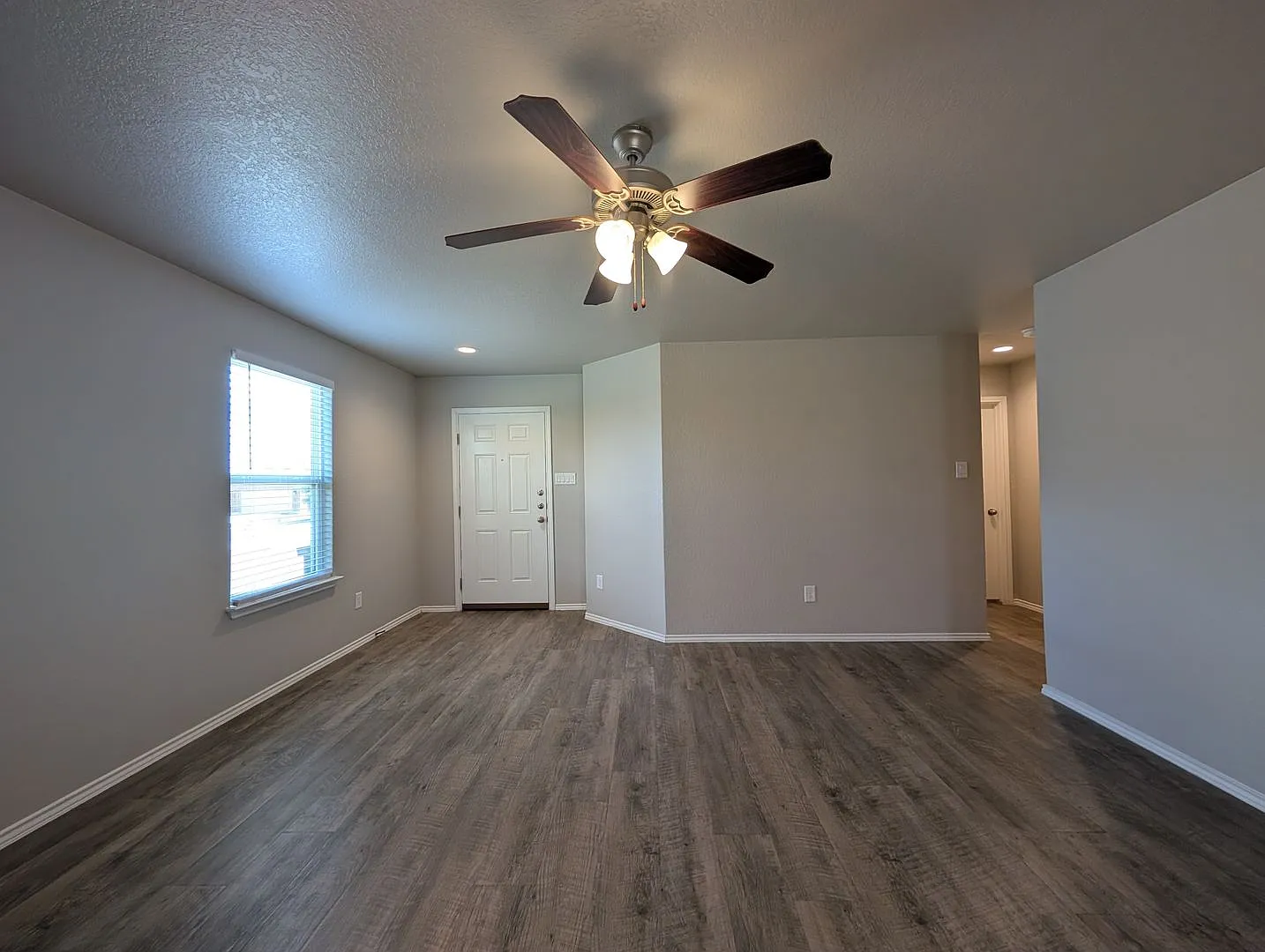 3/2/2 in White Wing / Off Klein Rd / Fridge Included / No Carpet / Fenced in Yard / NBISD — Photo 4