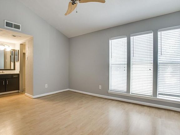 2nd image of 4327 Holland Ave APT 202