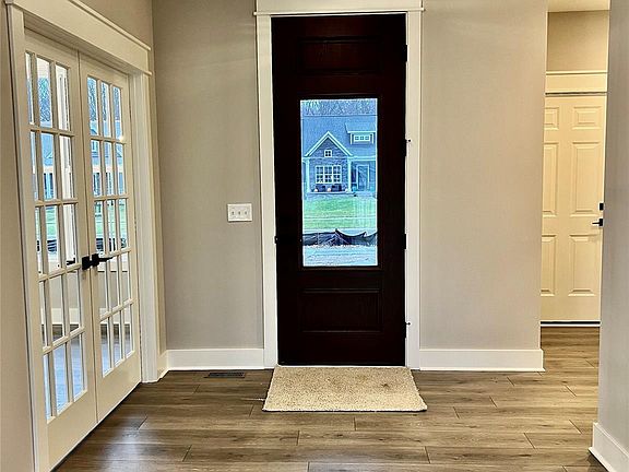 4th image of 5381 Championship Dr