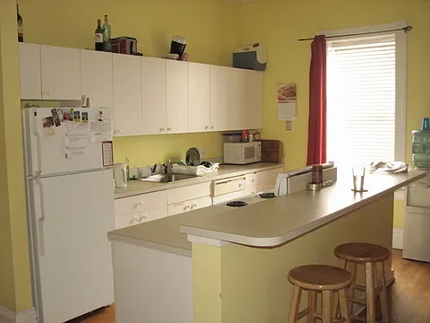 921 WHITE — Photo 3