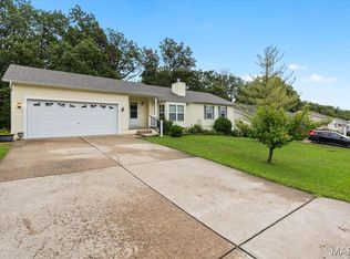 1053 Wrigley Cir, Warrenton, MO 63383