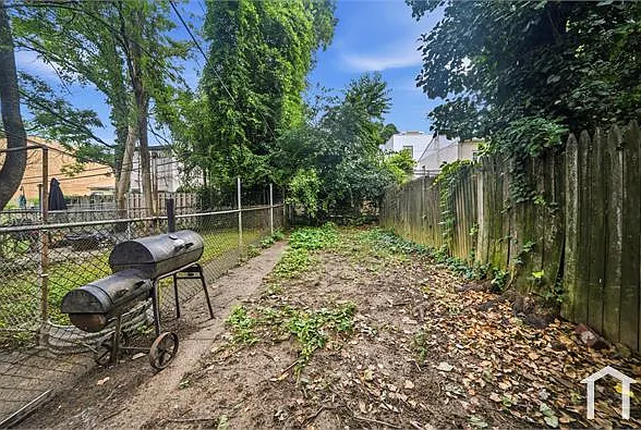 125 E Hortter St — Photo 19